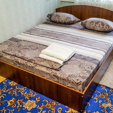 Apartments On Druzhby Narodiv 6 A Київ Екстер'єр фото