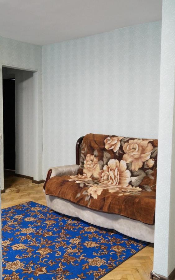 Apartments On Druzhby Narodiv 6 A Київ Екстер'єр фото