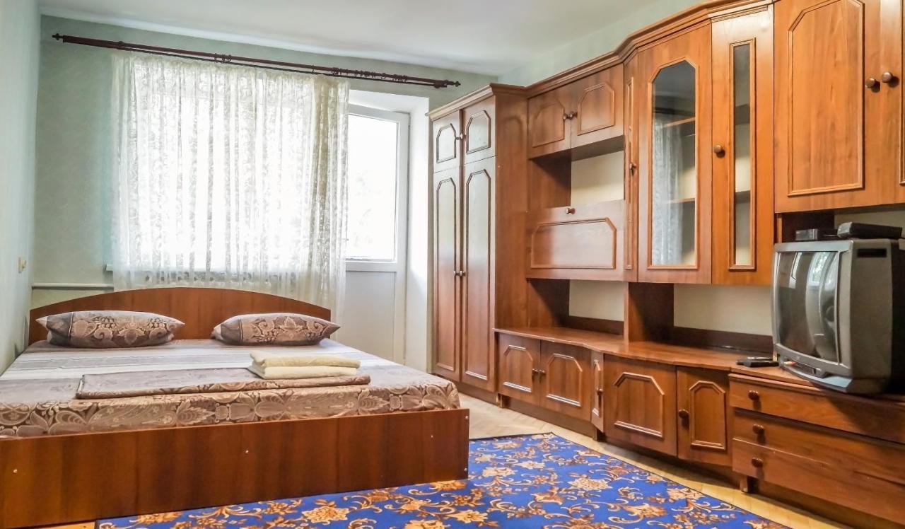 Apartments On Druzhby Narodiv 6 A Київ Екстер'єр фото