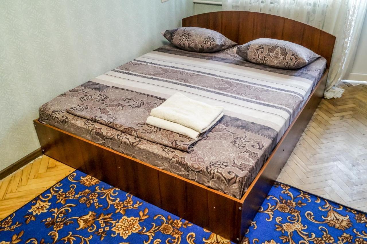Apartments On Druzhby Narodiv 6 A Київ Екстер'єр фото