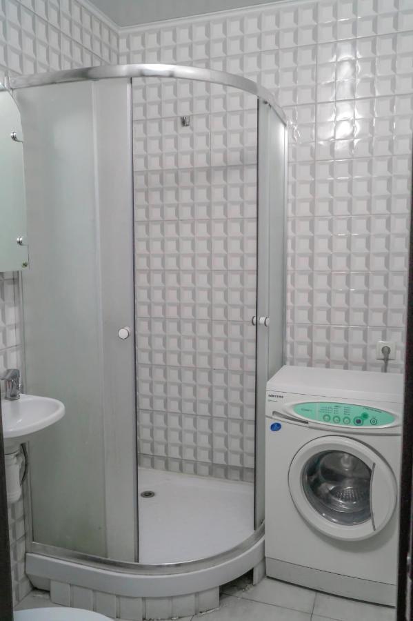 Apartments On Druzhby Narodiv 6 A Київ Екстер'єр фото