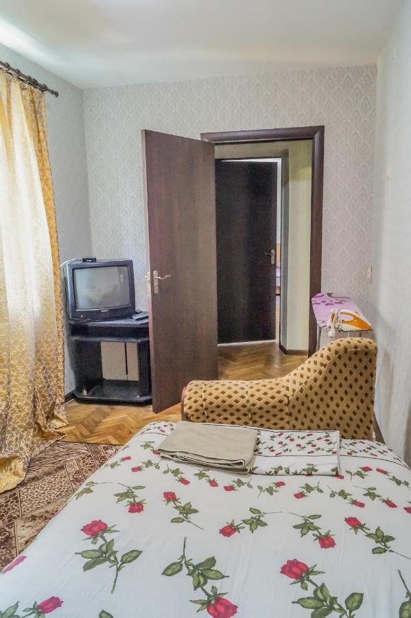 Apartments On Druzhby Narodiv 6 A Київ Екстер'єр фото