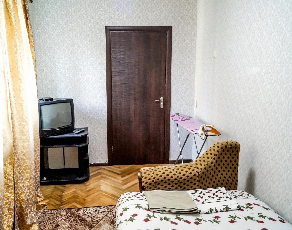 Apartments On Druzhby Narodiv 6 A Київ Екстер'єр фото